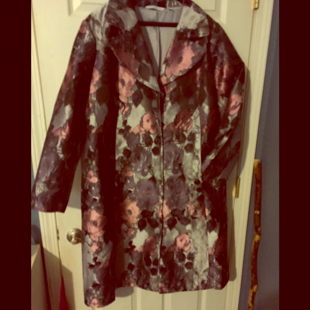 Floral tapestry coat